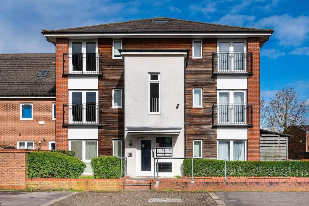Reading 2-Bed Apartment & Parking Luaran gambar